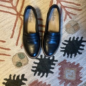 Clarks Penny Loafers size 6